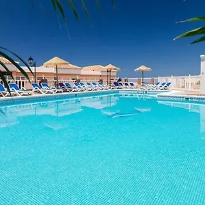 paradise-court-costa-adeje-tenerife.tenerifehoteles.net/